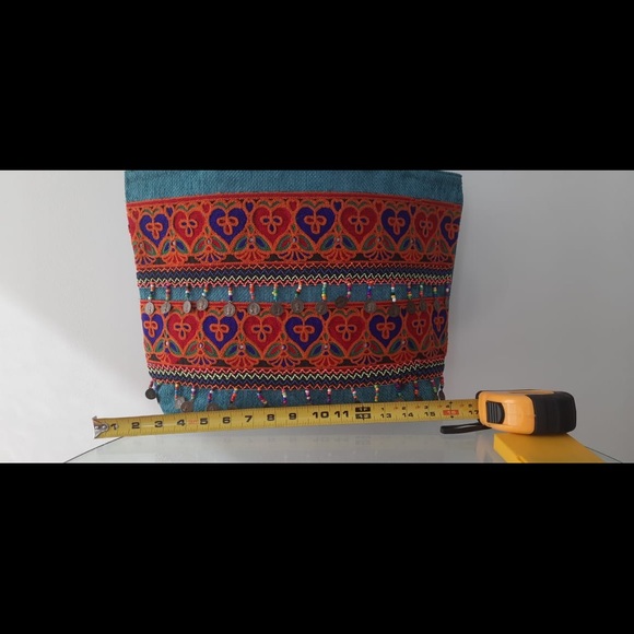 Newhandmade embroidery/beads tote shoulder handbag - Picture 3 of 6